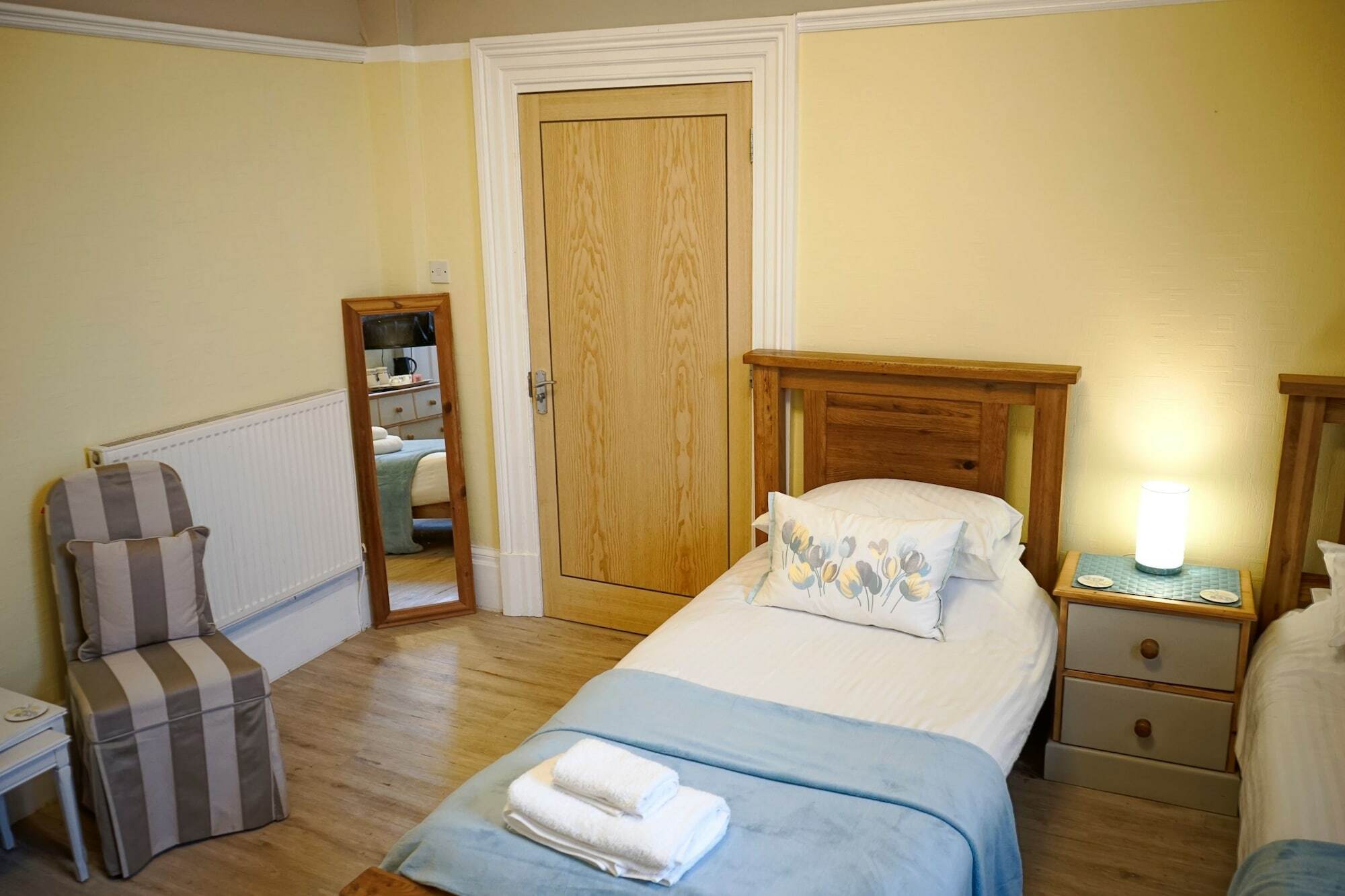 Cartref Guest House Карлайл Екстериор снимка